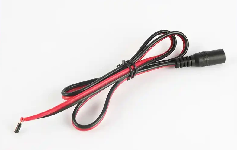 24-V-Gleichstromkabel für Überwachungskameras, rotes und schwarzes Stecker- und Buchsen-Audiokabel